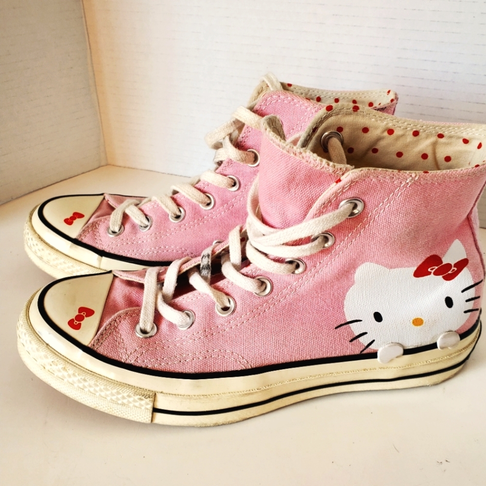 Converse Hello Kitty Pink Hi Tops Size W 7